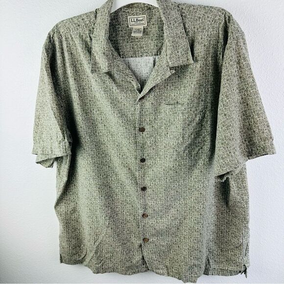 LL Bean Green Abstract Print Short Sleeve Shirt Men’s Size L - Picture 1 of 4